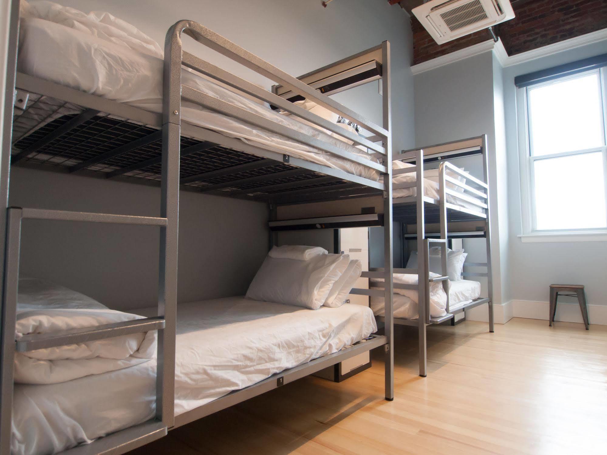Hostel Hi *
